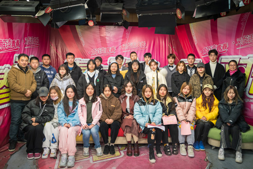 全体合影.jpg 全体合影.jpg