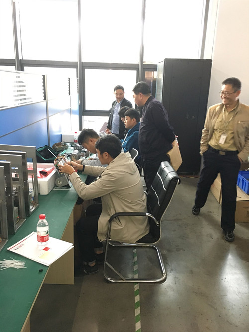 查看学生实习工作情况_副本.jpg 查看学生实习工作情况_副本.jpg