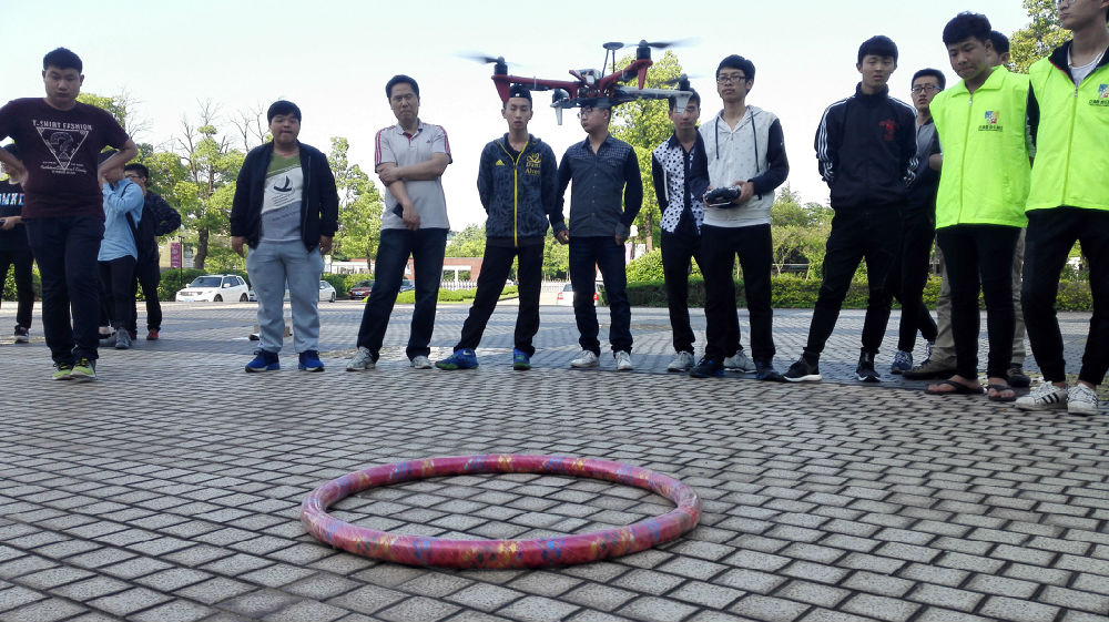 图二 比赛现场.jpg